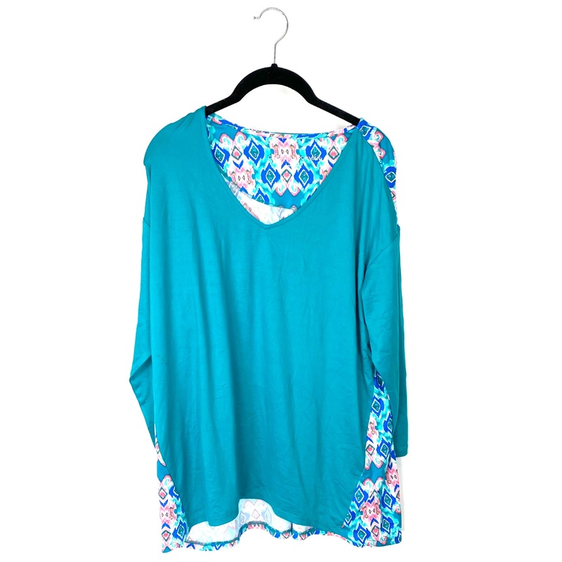 3/4 Sleeve Geometric Teal Blouse – Small