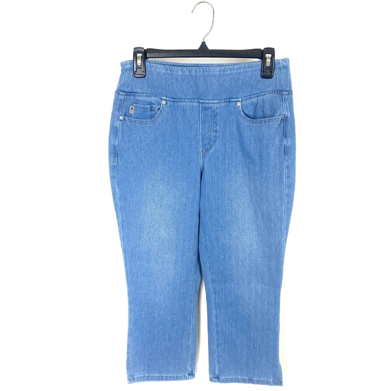 Light Blue Wash Jeans With Open Slit – Size 6/8