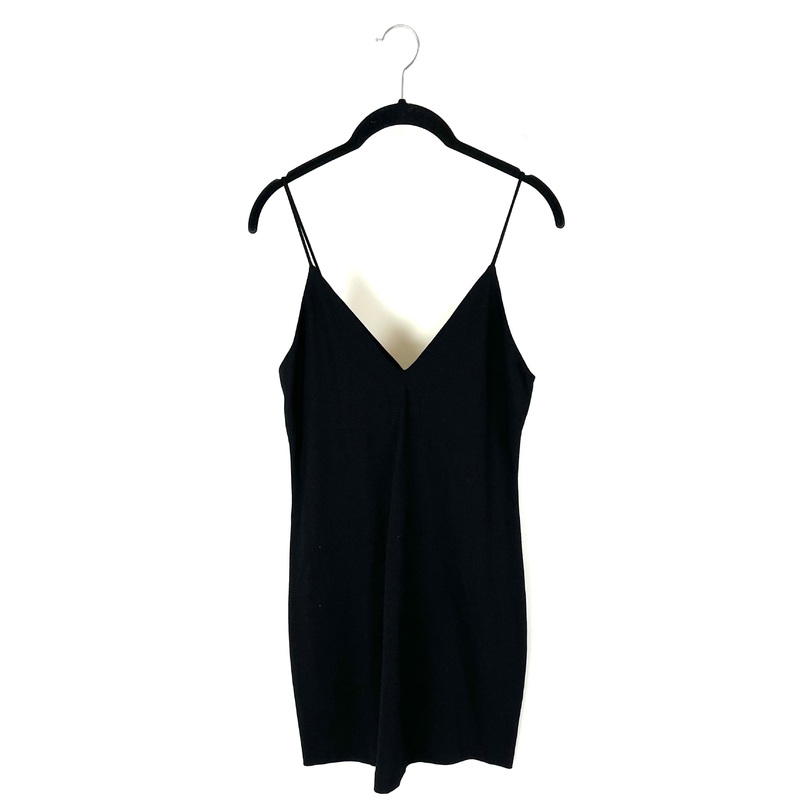 Black Mini Dress – Size 4-6