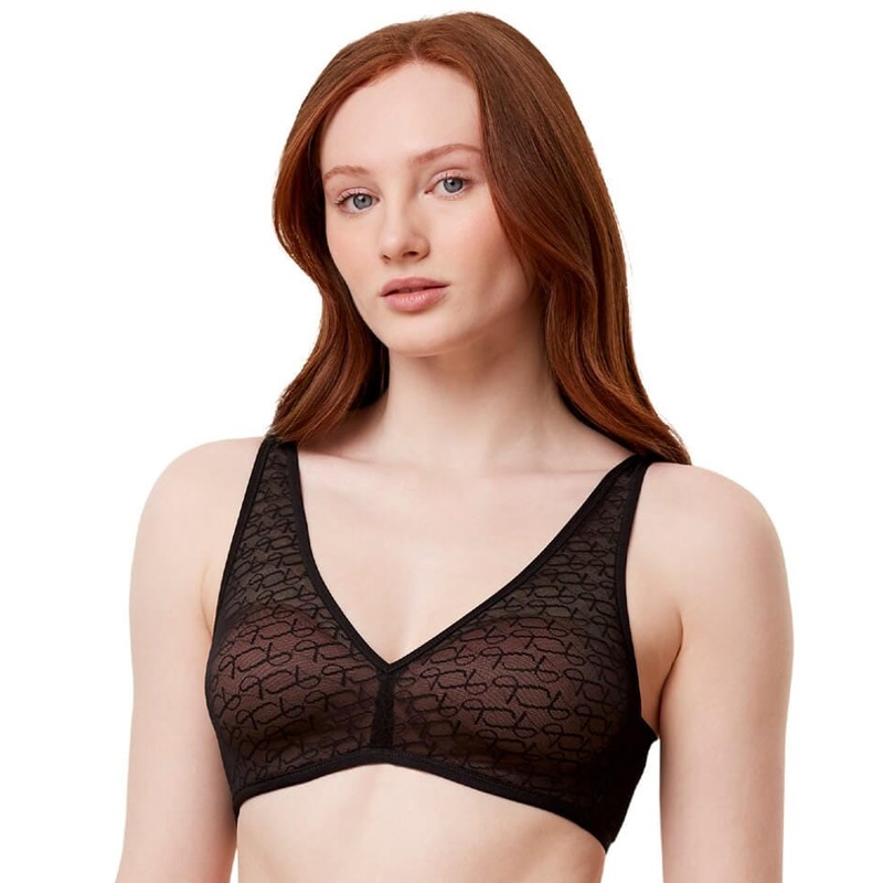 Triumph Signature Sheer Padded Wire-free Bra – Black 32B