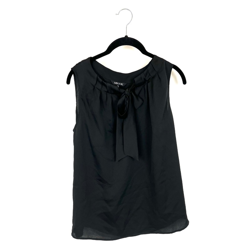 Black Sleeveless Tie Front Blouse – Size 2/4 Size extra small (size 2-4)