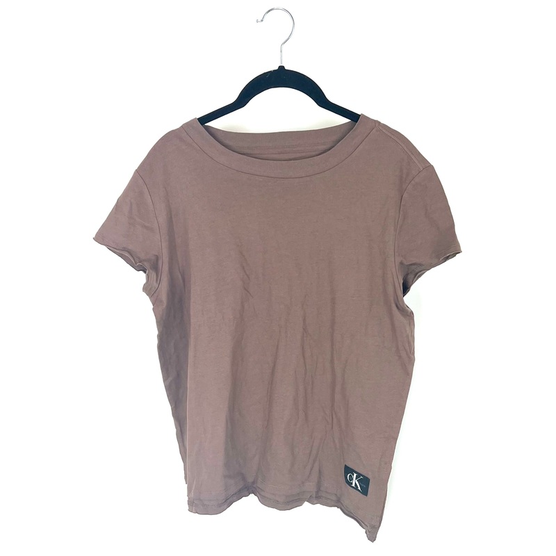 Brown Crewneck T-shirt – Small