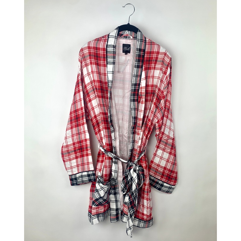 Red and Black Plaid Robe – Size Small