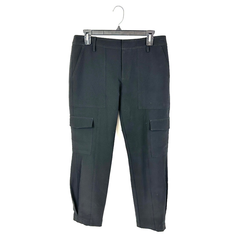 Black Capri Pants – Size 4-6