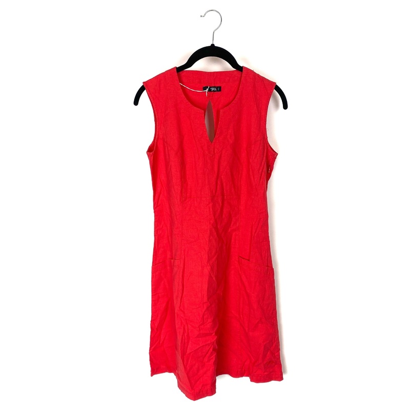 Red Sleeveless Dress – Small