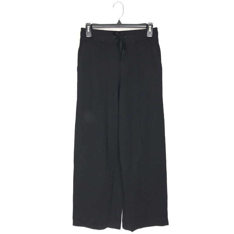 Black Sweatpants – Extra Small Extra Small (size 2/4)