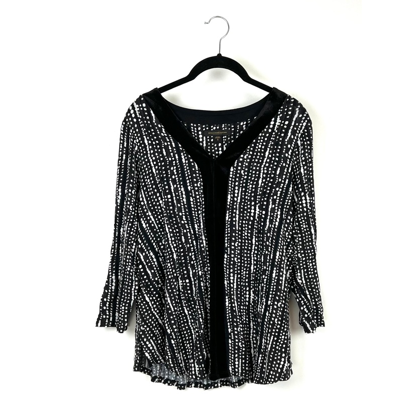 Grey And White Polka Dot Long Sleeve Night Shirt – Small