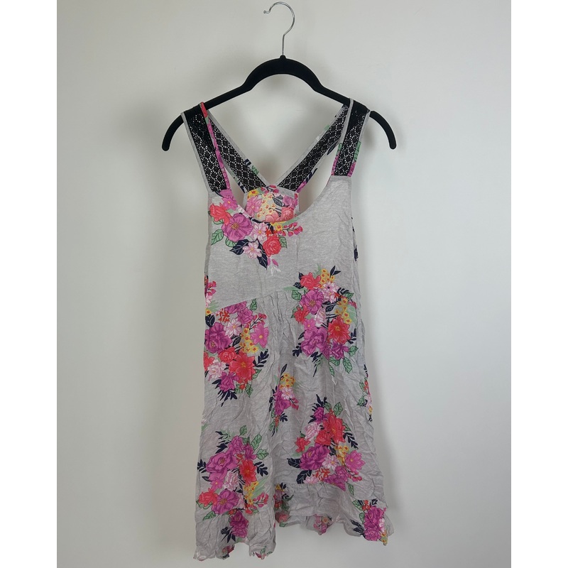 Grey Sleeveless Floral Nightgown – Size 2/4