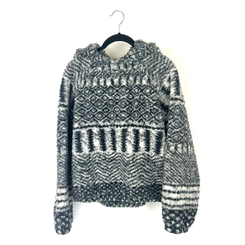 Light Gray and White Sherpa – Small