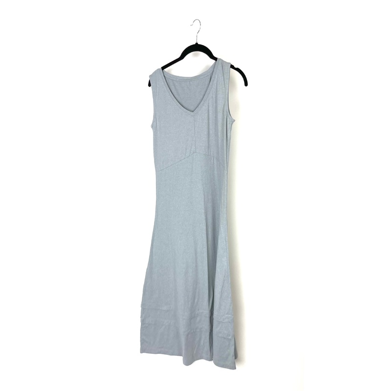 Grey V-Neck Maxi Dress – Size 6/8 Small