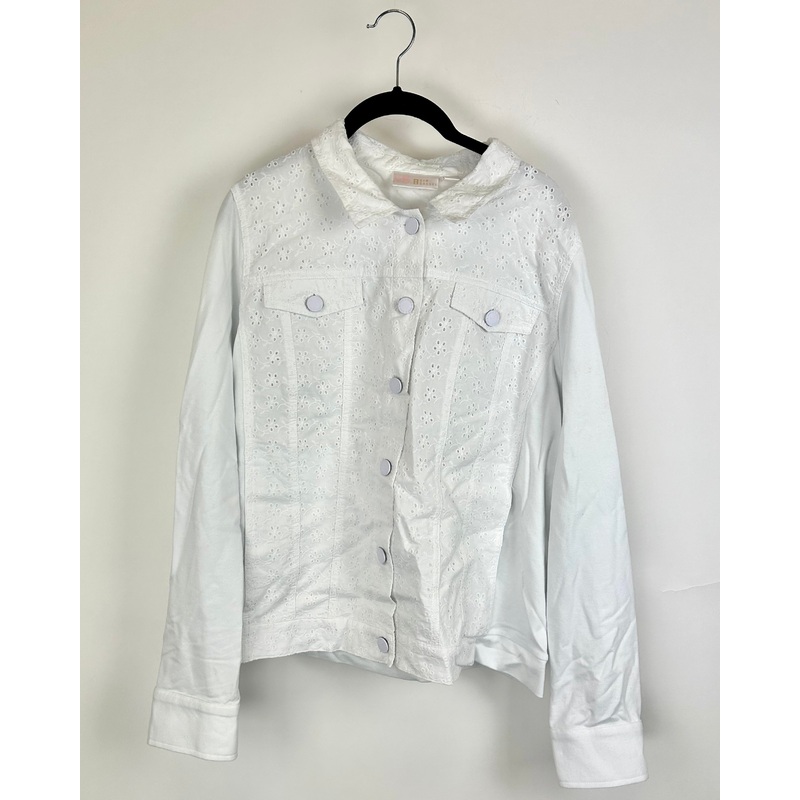 All-White Floral Eyelet Lightweight Jacket – Size 10/12