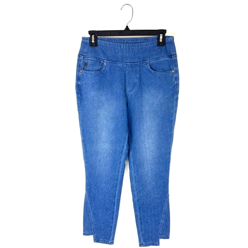 Medium Straight Leg Jeggings With Pant Detail – Size 6