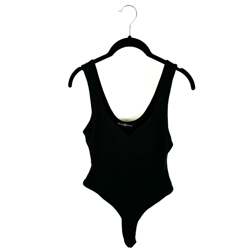 Black V-Neck Sleeveless Bodysuit – Size 4/6