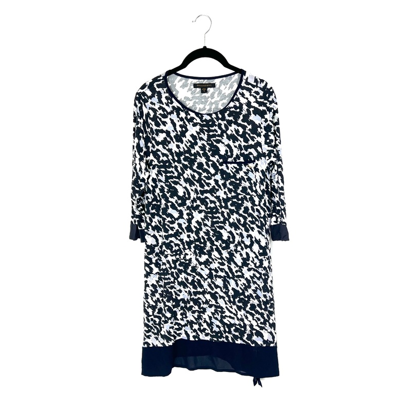 Quarter Sleeve Abstract Print Nightgown – Size 4/6