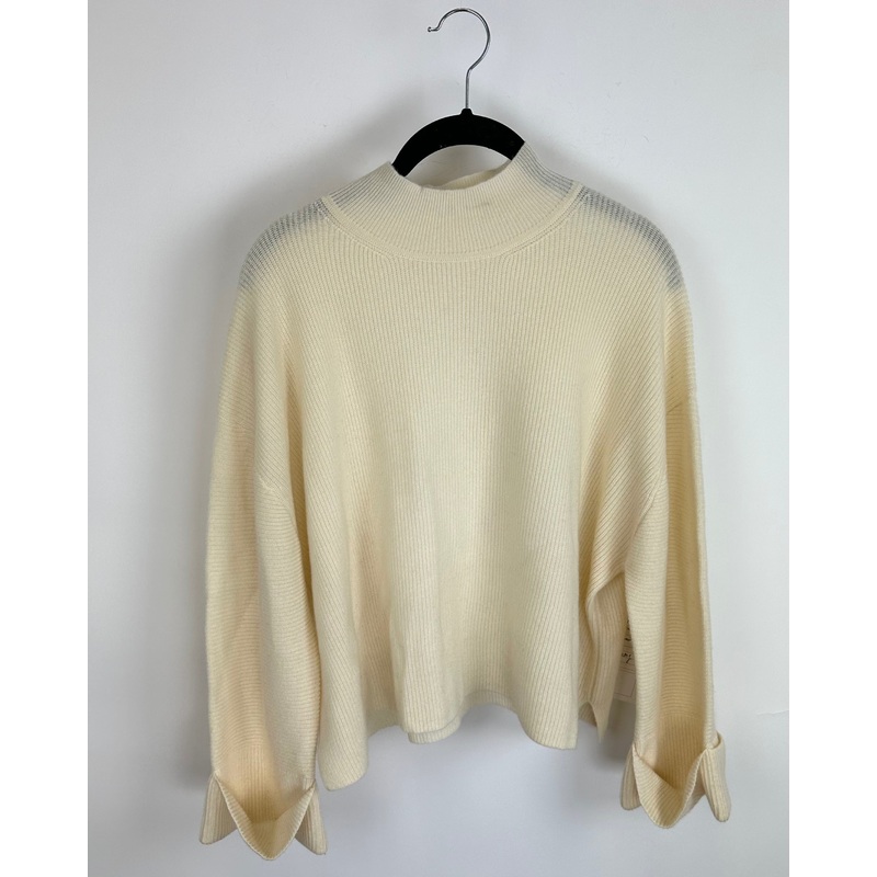 Beige Mockneck Sweater – Size 2/4