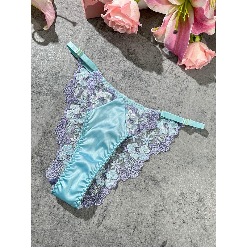 Romantic Blue Embroidery Thong BLUE S