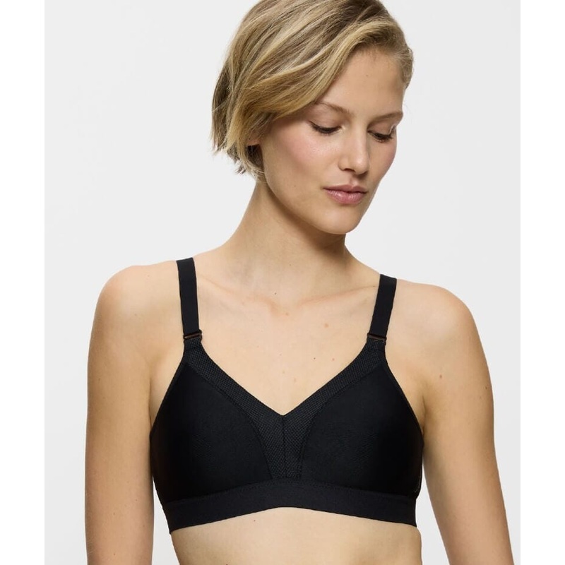 Triumph Triaction Wellness Wire-free Sports Bra – Black 32C