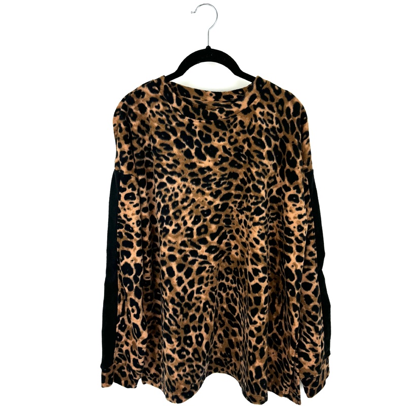 Leopard Fleece Top – Size 4/6 and 8/10 Small (size 4/6)