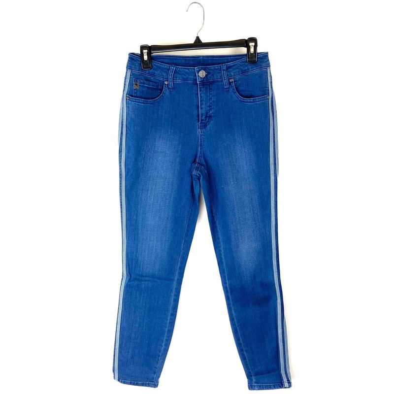 Medium Wash Stripe Jeans – Size 6/8 6/8