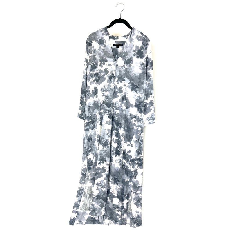 White and Gray Crop Sleeve Nightgown – Small