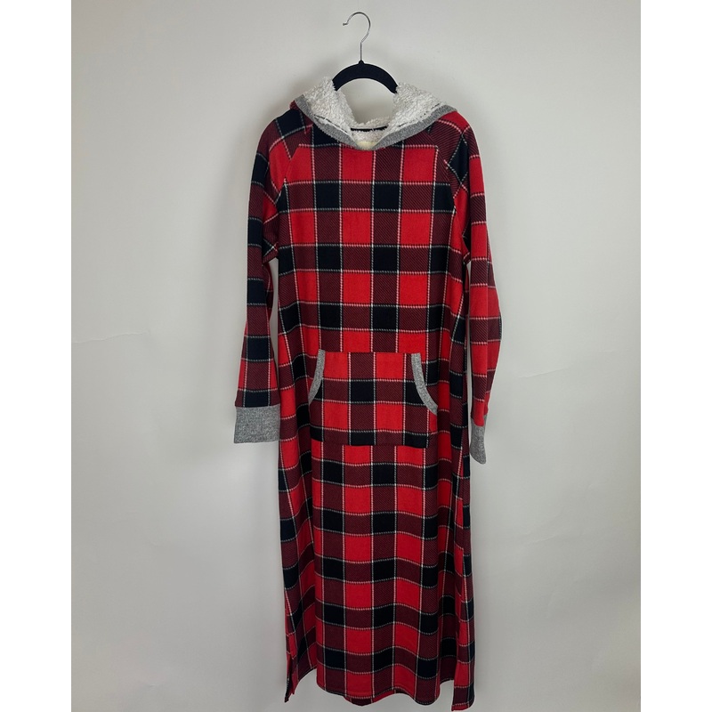 Red And Black Plaid Fleece Nightgown – Size 6/8