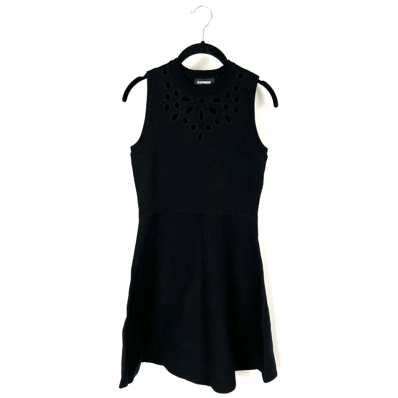 Black Fit and Flare Dress – Small