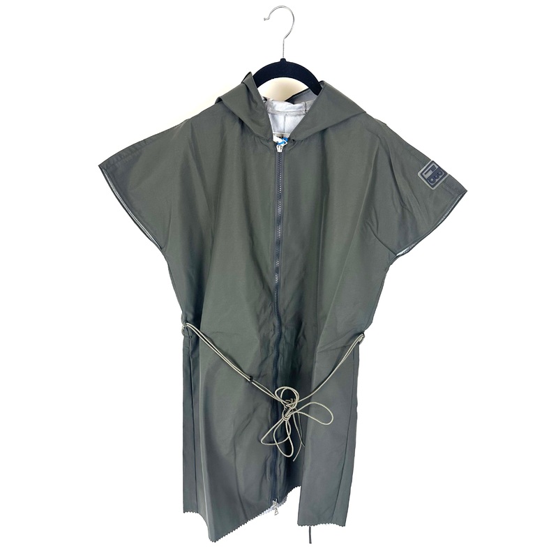 Dark Gray Short Sleeve Raincoat With Bungee Belt – Size 2/4,  4/6, 6/8, and 8/10 Small (Size 2/4)