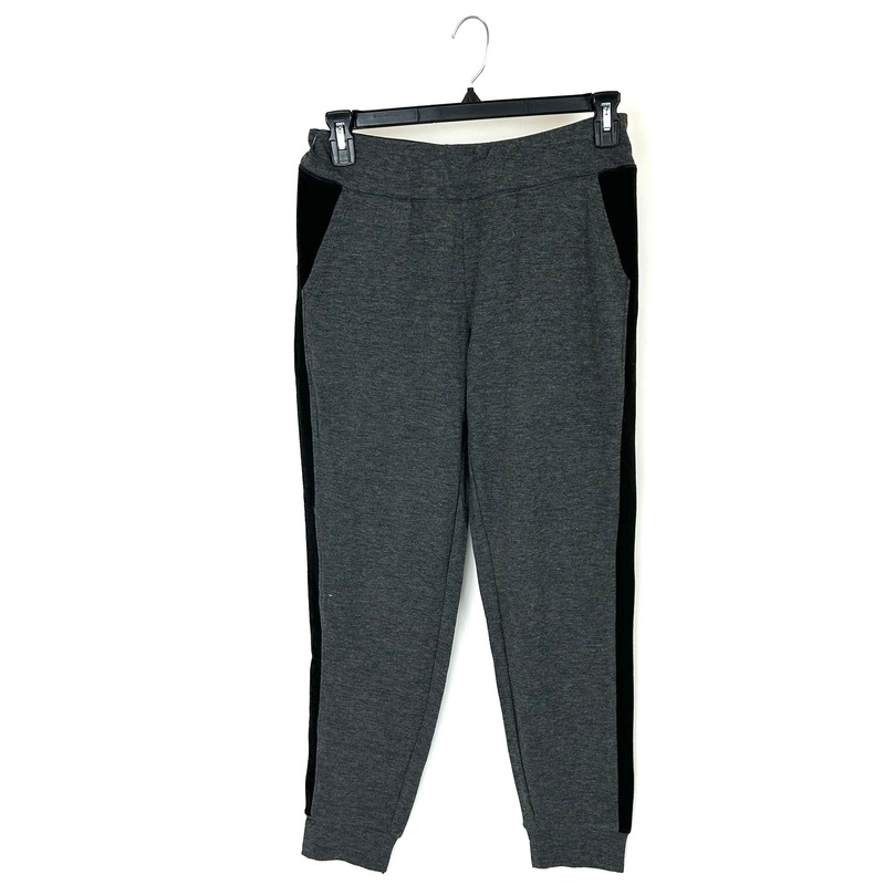 Heathered Grey Joggers – Size 6/8