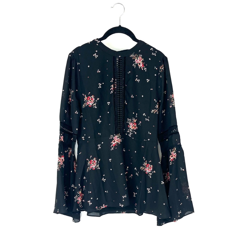 Black Floral Flowy Top – Extra Small and Small Extra Small