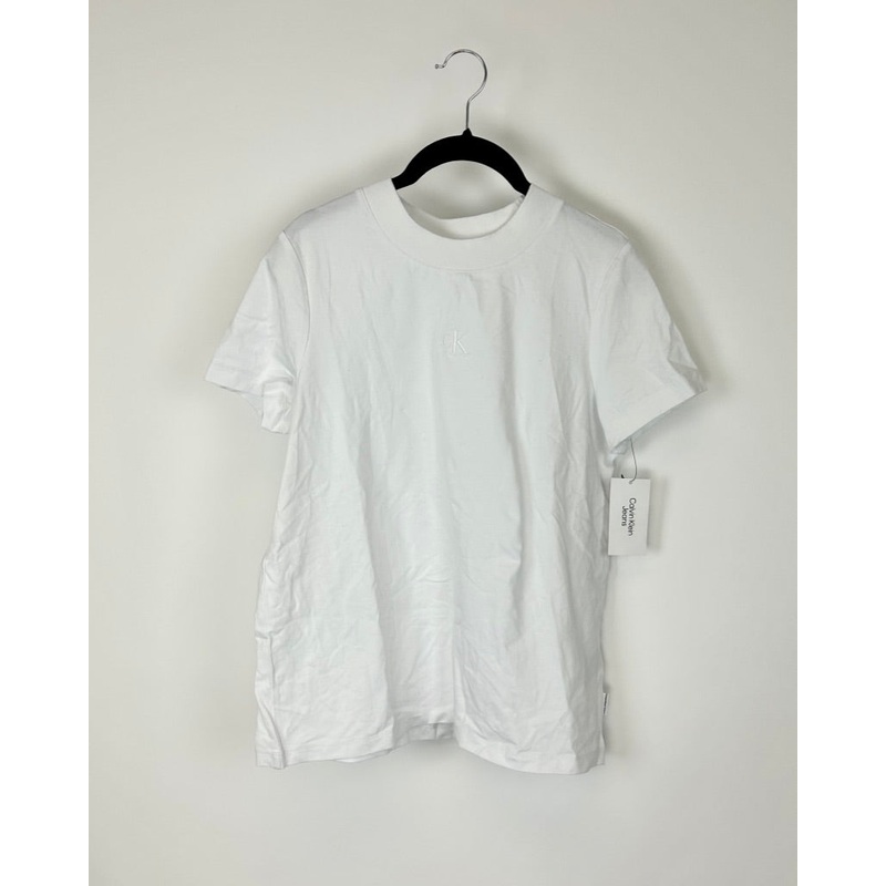 White Logo Tshirt – Small