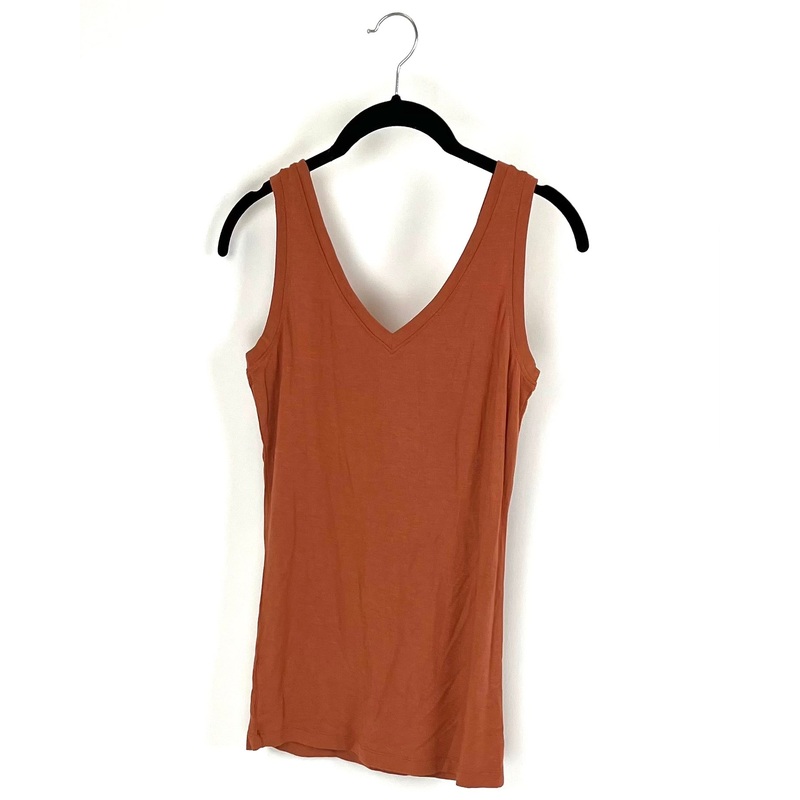Burnt Orange Stretchy V-neck Tank – Size Small