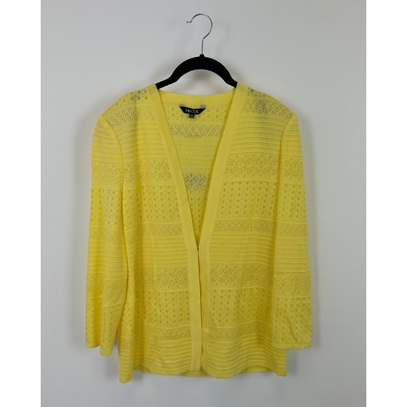 Pastel Yellow Cardigan – Size 2-4