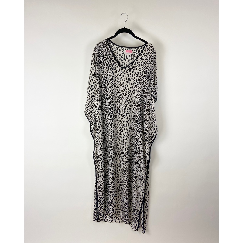 Black and White Caftan – Extra Small / Small