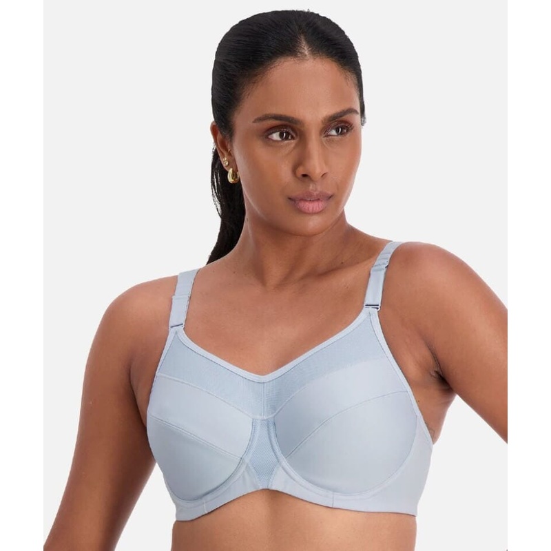 Triumph Triaction Ultra Underwired Sports Bra – Powder Blue 34D
