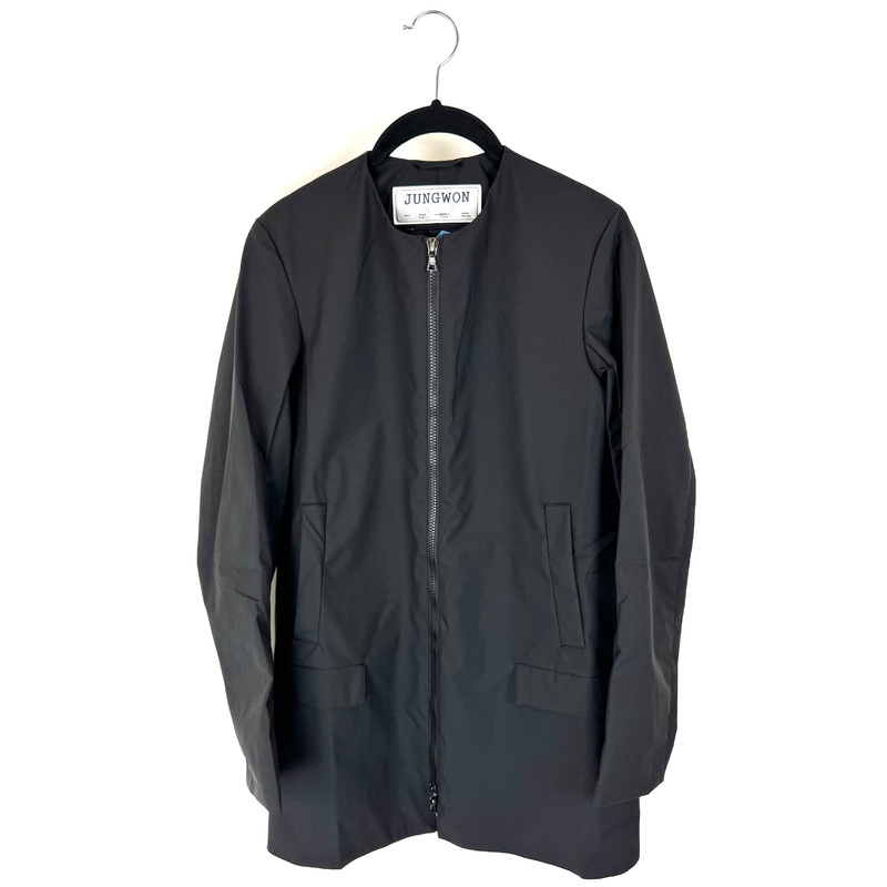 Black Straight Fit Raincoat – Size 0-6 Small (size 00/0)