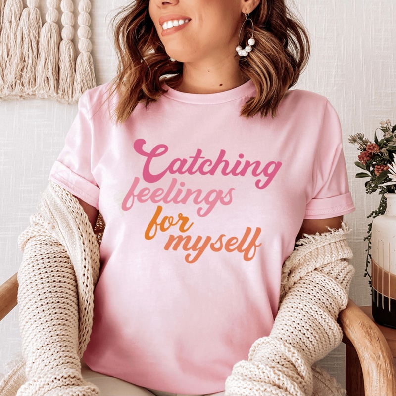 Catching Feelings Tee Pink S