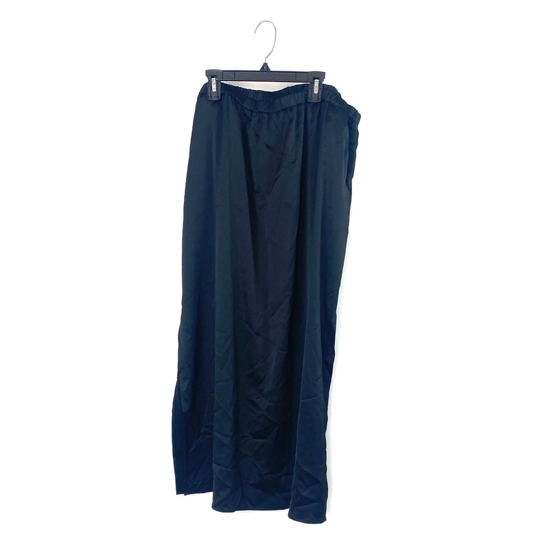 Black Skirt – 0X, 1X, 2X, 4X 0X (Size 12W)