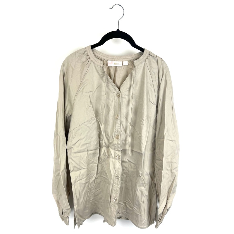 Sandstone Long Sleeve Button-Front Blouse- Size 6/8