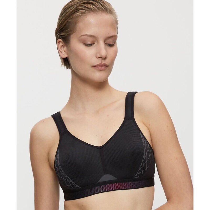 Triumph Triaction Cardio Flow Wire-free Sports Bra – Black 32C