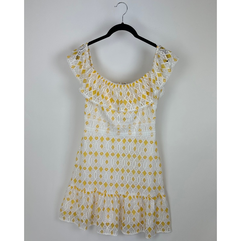 White And Yellow Off The Shoulder Dress – Size 4