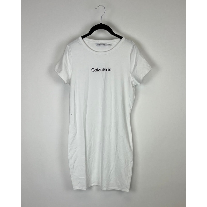 White Short Sleeve Dress – Size 4-6