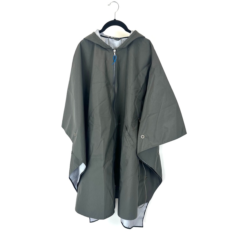 Dark Grey Poncho With Bungee Belt – Size 6/8 and 14/16 Medium (Size 6/8)