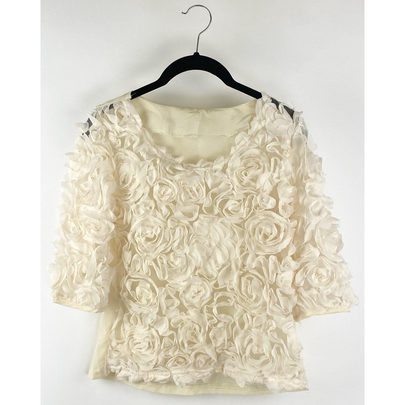 Off White Floral Top – Size 2/4