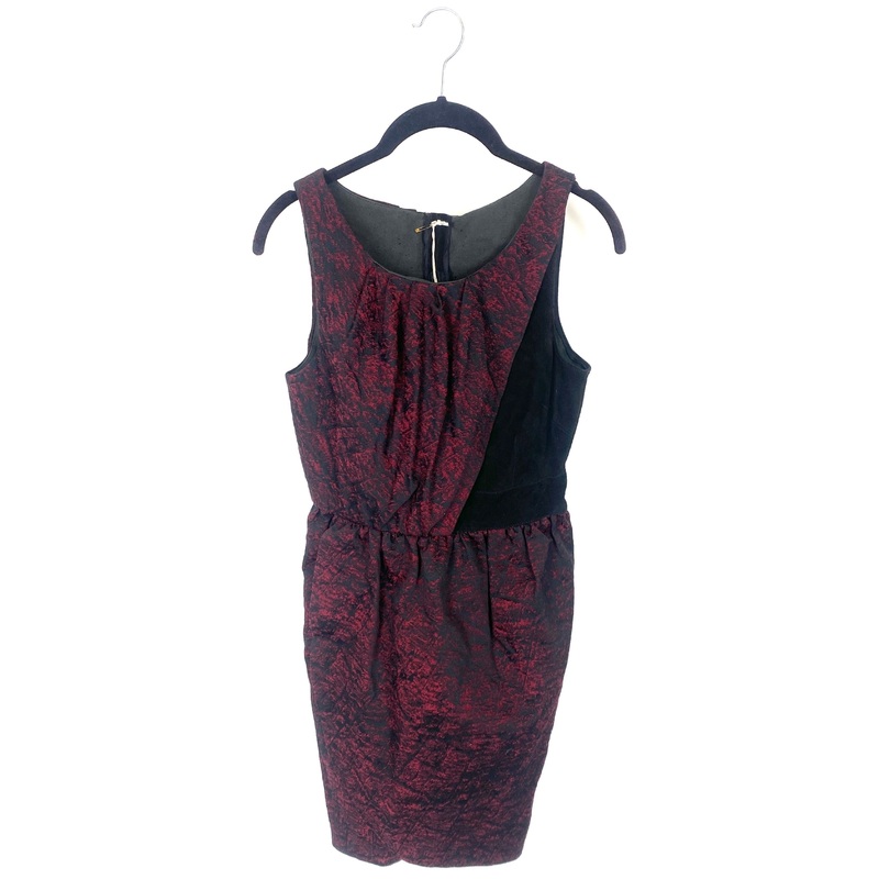Red and Black Patterned Dress – Small