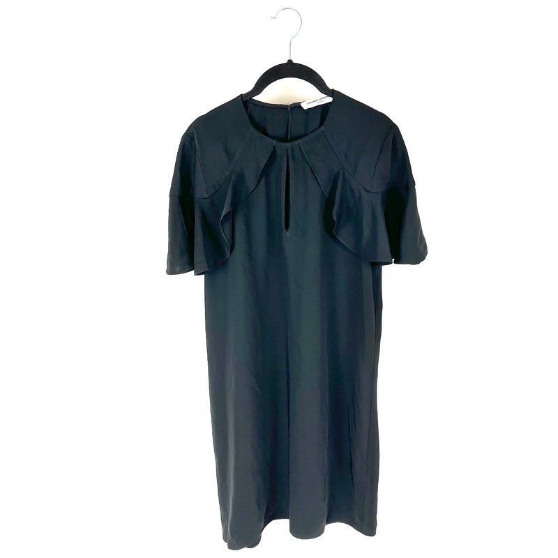 Black Keyhole Dress – Size 4-6